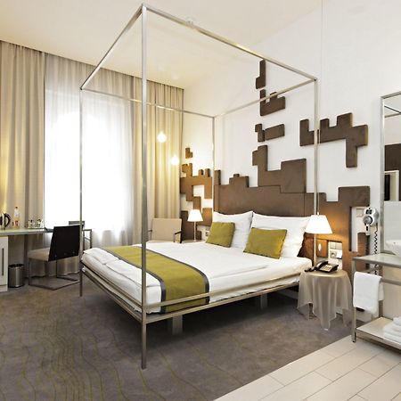 Pure White Hotel Прага Екстериор снимка