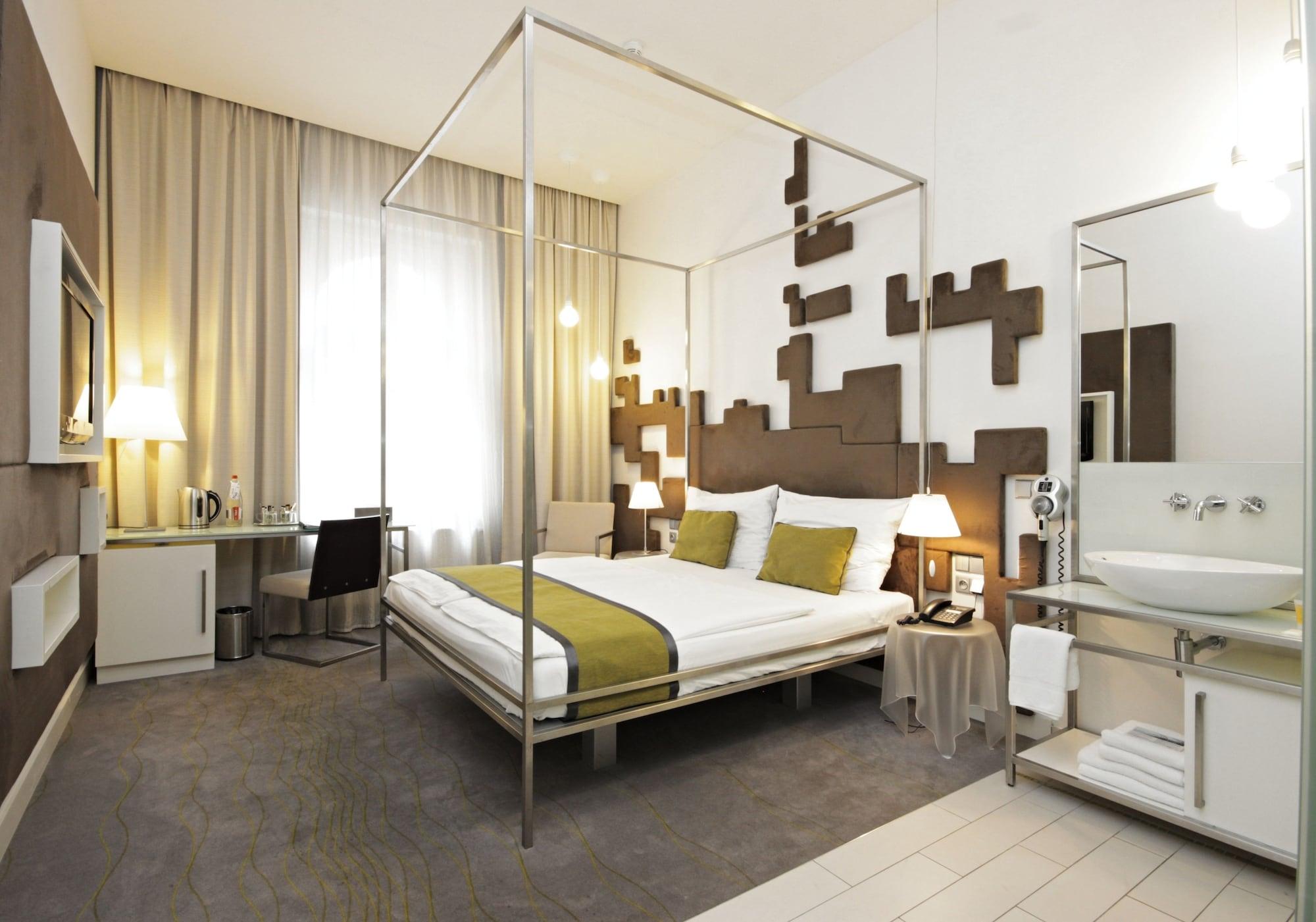 Pure White Hotel Прага Екстериор снимка