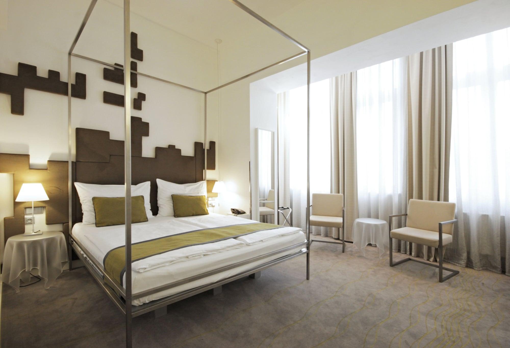 Pure White Hotel Прага Екстериор снимка
